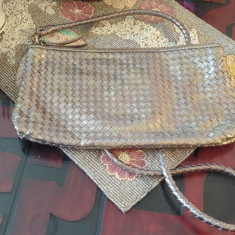 Elliott Luca Woven Crossbody - Picture 11 of 12